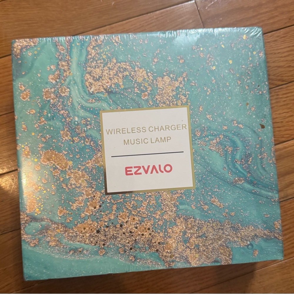 Wireless Charger Music Lamp - Turquoise and Gold